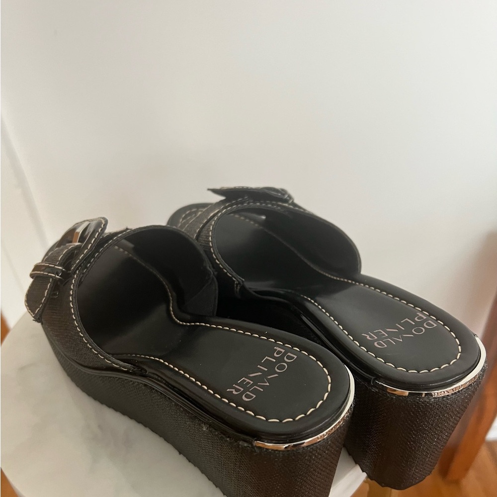 Donald Pliner Black Platform Sandals